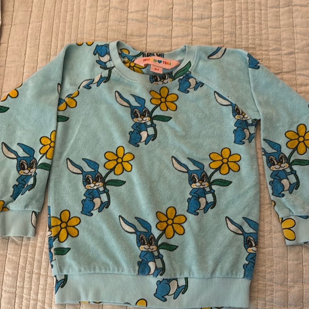 HUGO LOVES TIKI Blue and Yellow terry cloth sweatshirt with rabbit and flower